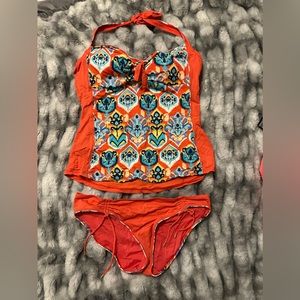 Coral Tankini top size 14, bottom size 12. Brand: Everyday Sunday